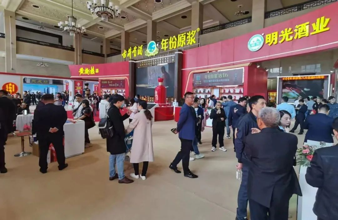 化身春糖顶流,年份原浆·古20如何做到?-酒通社