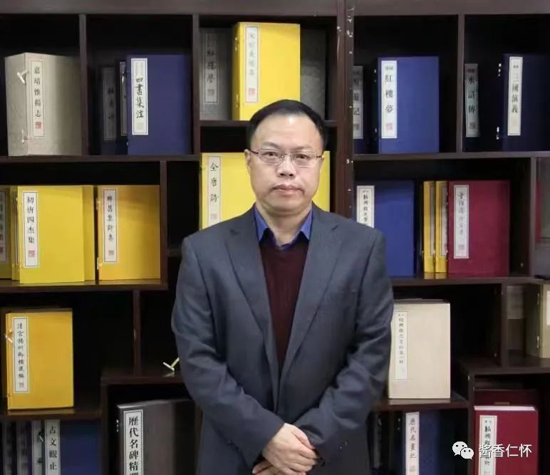 【酱酒文化传播大使】曾学文:出版酒典籍,弘扬酒文化-酒通社