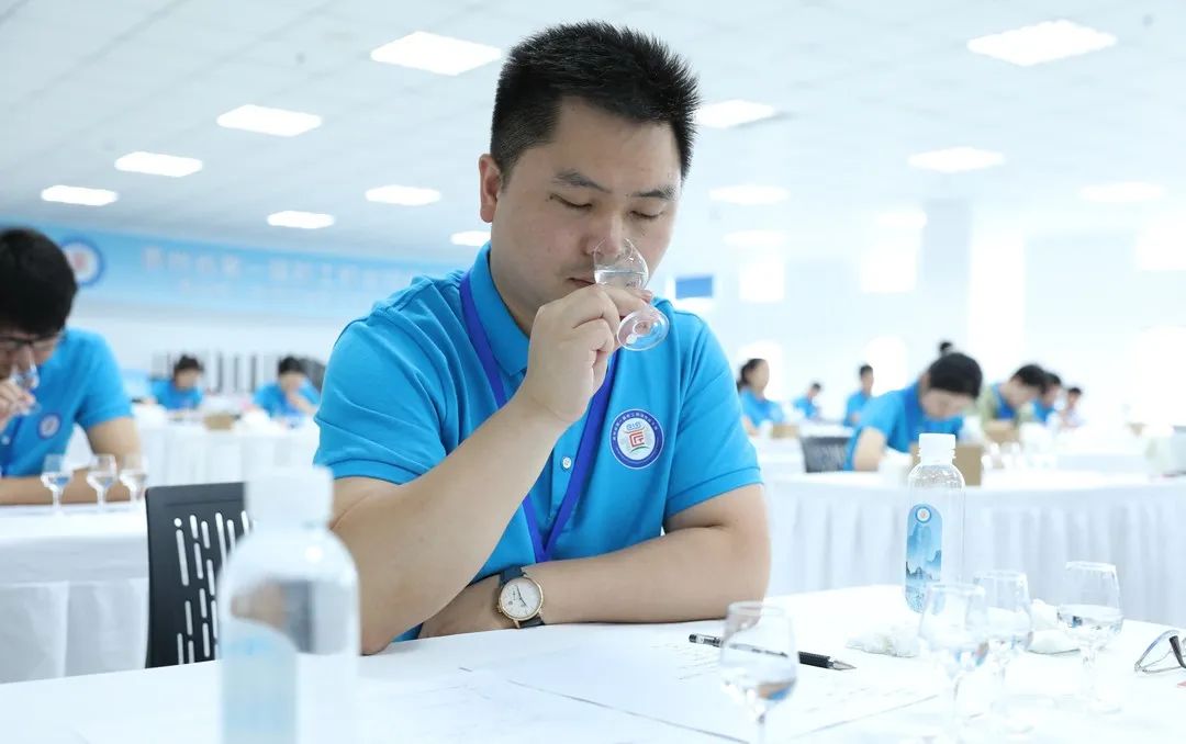 【匠心筑梦 技能黔行】“茅台杯”白酒行业职工职业技能大赛掠影-酒通社