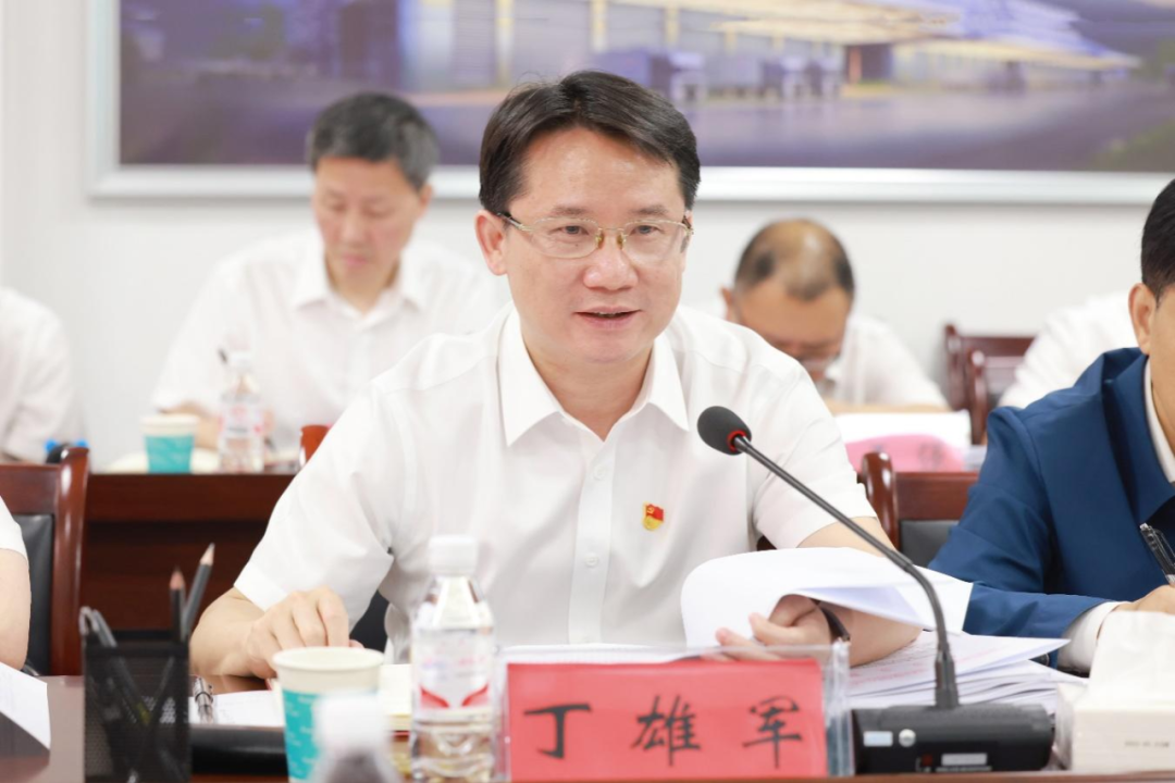 茅台集团党委举行主题教育理论学习中心组集中学习研讨会-酒通社