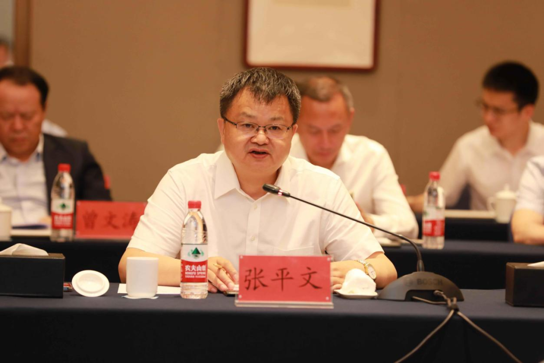 茅台集团与武汉大学签署战略合作协议-酒通社