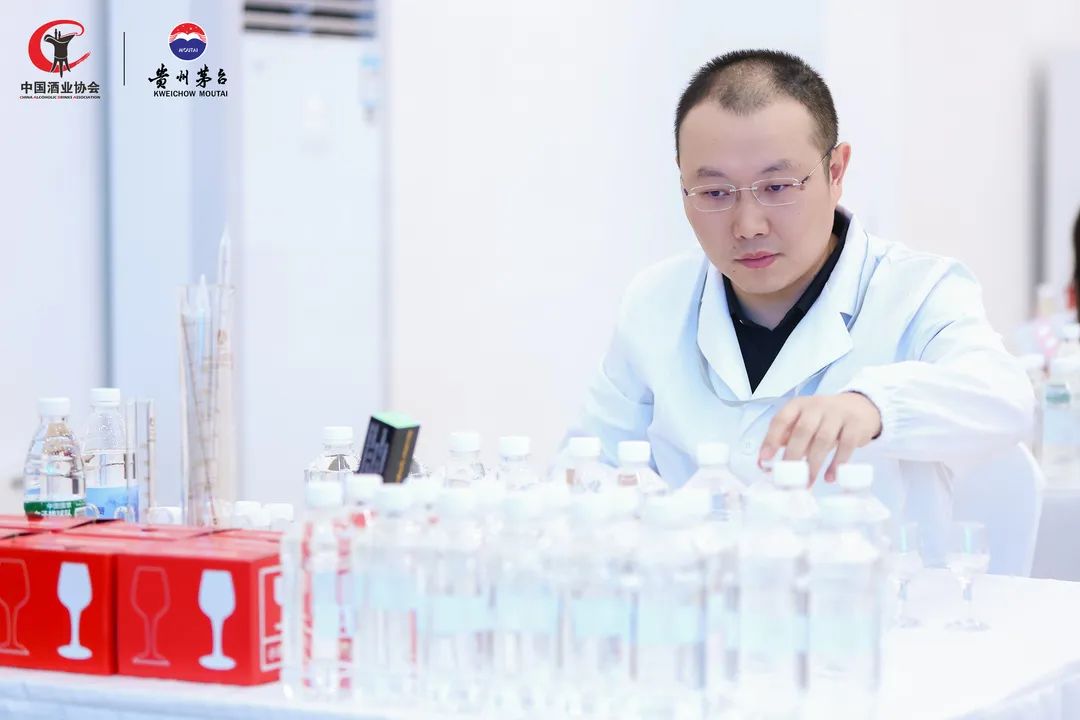 首届“茅台杯”中国白酒酒体设计大赛开幕-酒通社