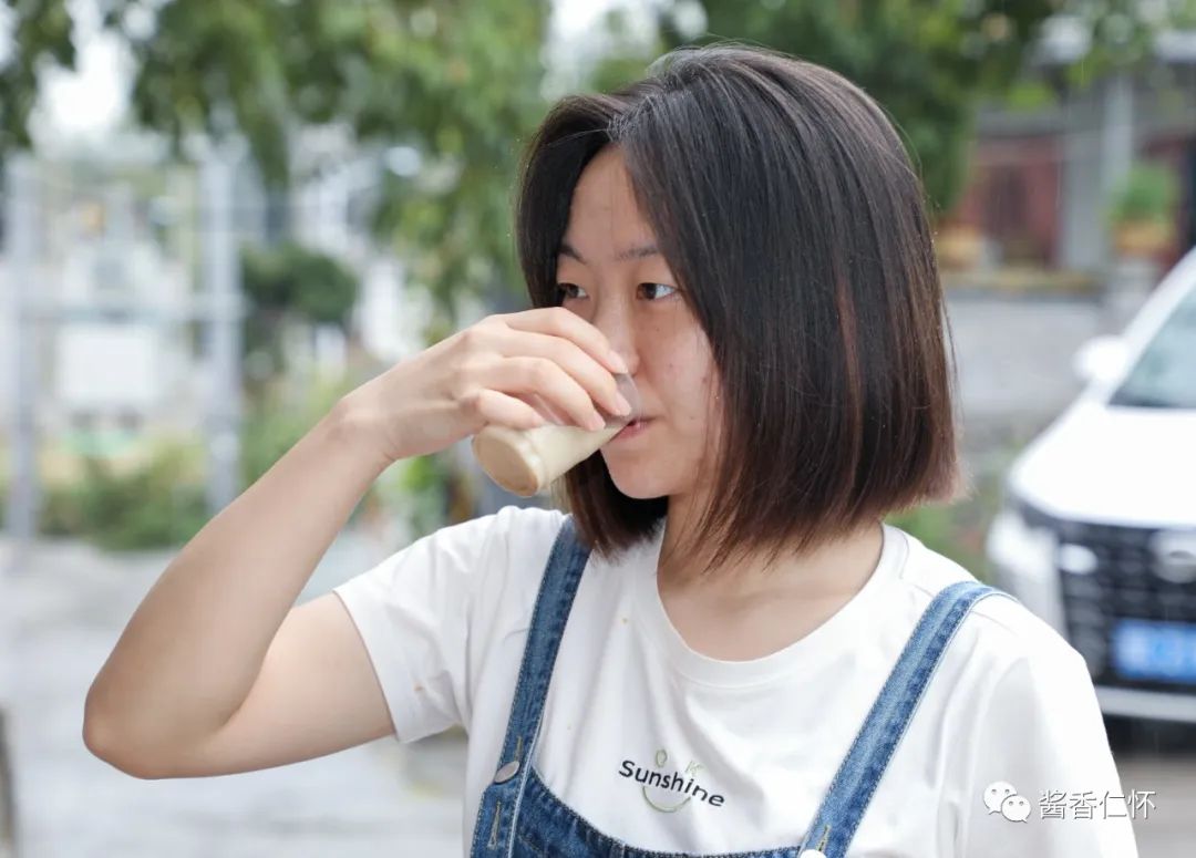 【寻仁迹】喜头擂茶:“擂”出来的非遗-酒通社