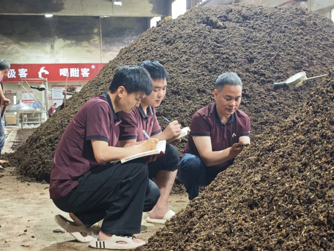 640-124 产区观察丨酱酒人才10000+!仁怀“师带徒”越“酿”越香~-酒通社