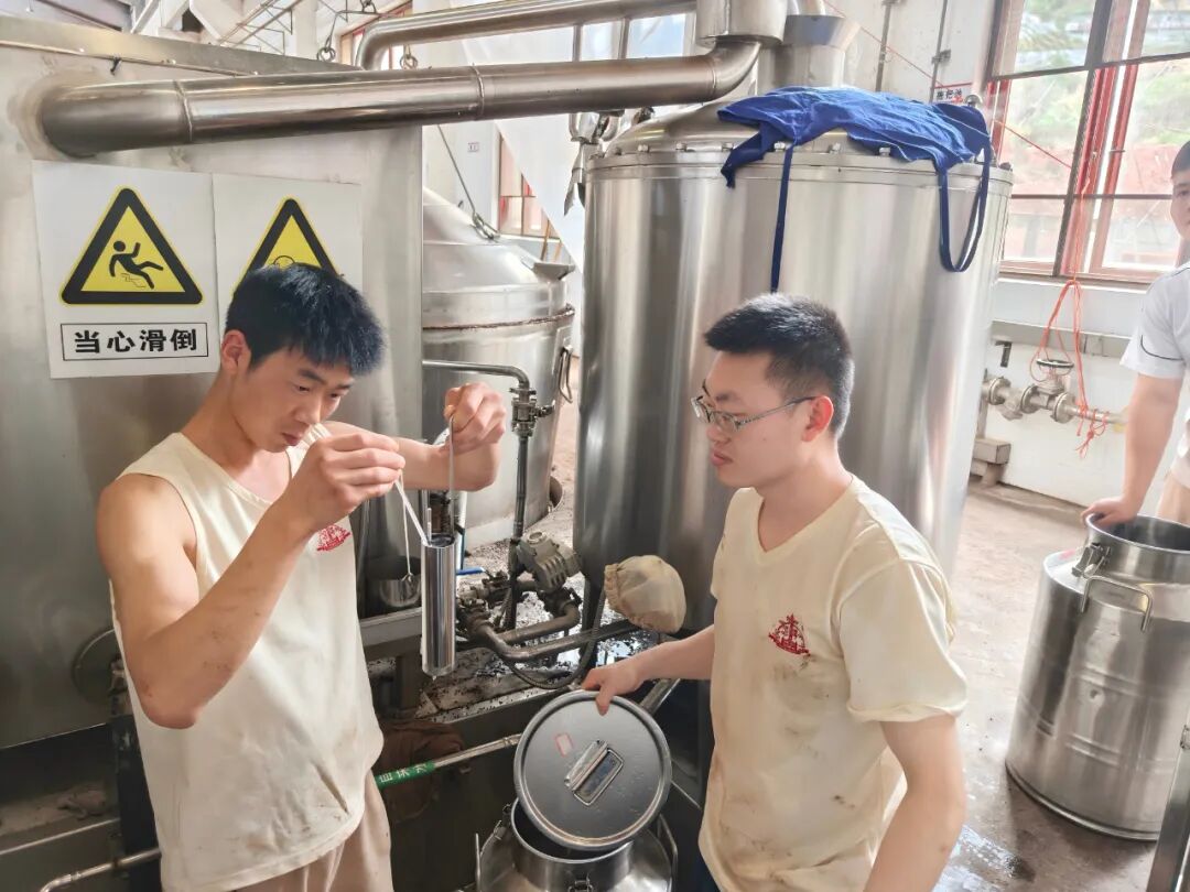 640-134 产区观察丨首都酒业:坚守工艺 助力酱香扬帆出海-酒通社