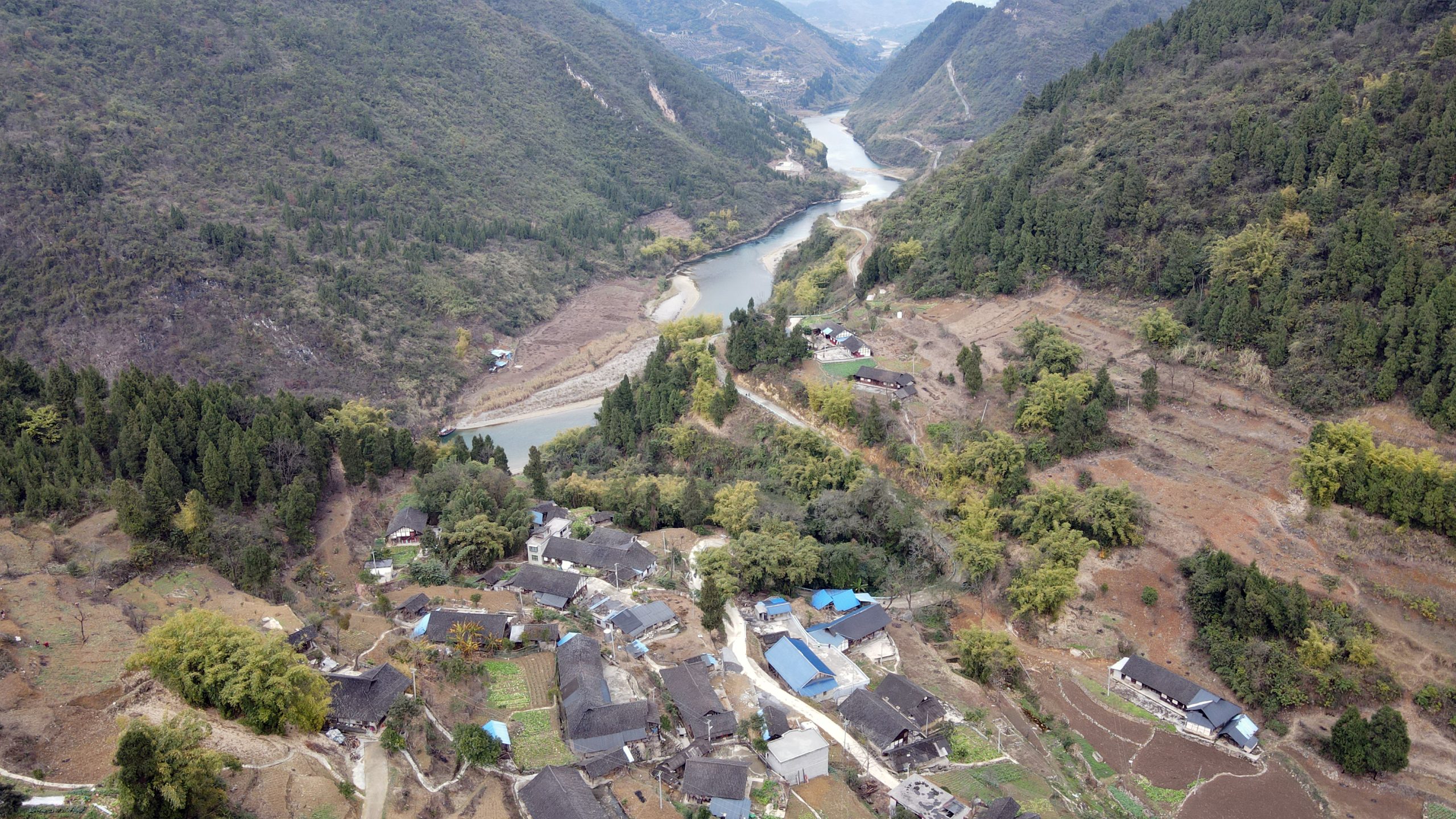 5-2302211105152K 岩桑溪“河口碑记” 折射盐道旧事与商事-酒通社